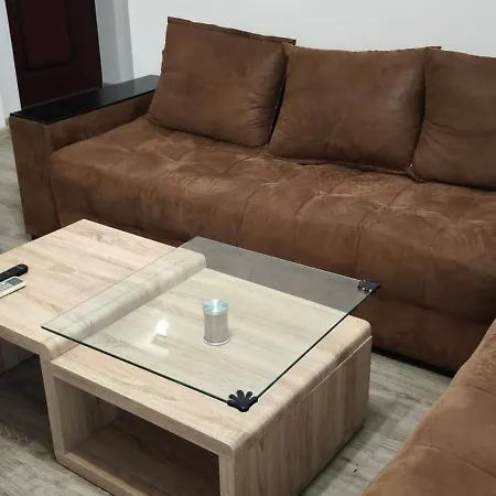 Two-bedroom Lauta Park 6 *