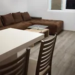 Two-bedroom Lauta Park 6
