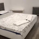 Two-bedroom Lauta Park 6 *