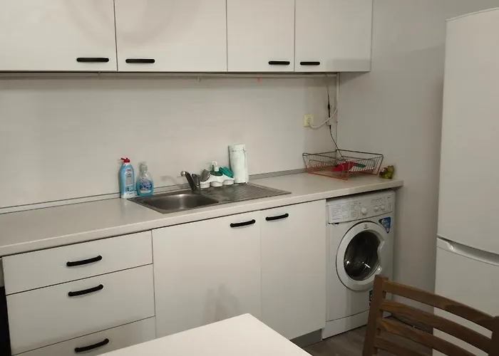 Two-bedroom Lauta Park 6 Apartamento *